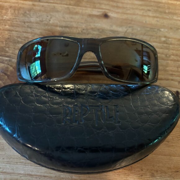 Men's Reptile Sunglasses - Picture 1 of 2